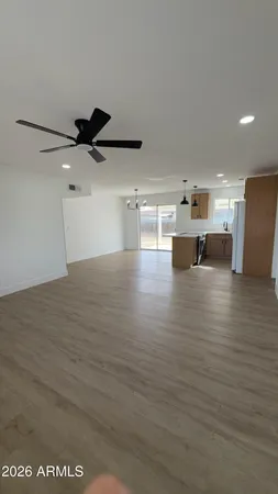 $2,100 | 925 East 7th Drive, Mesa, AZ 85204