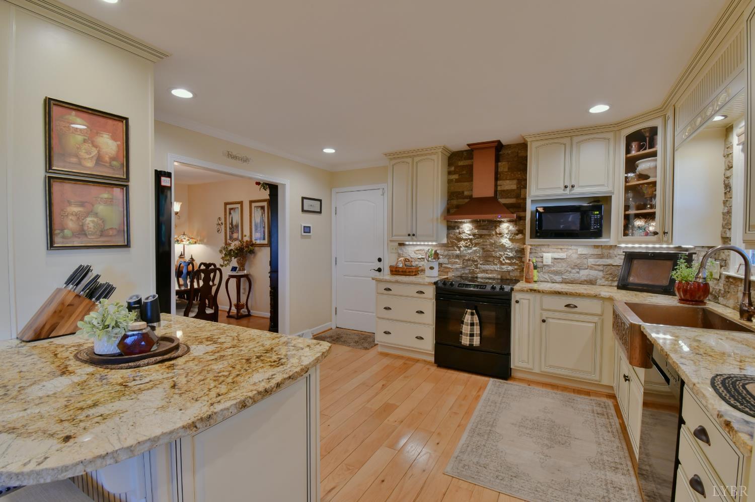6481 Stewartsville Road Moneta, VA 24121 - Photo 27 of 81