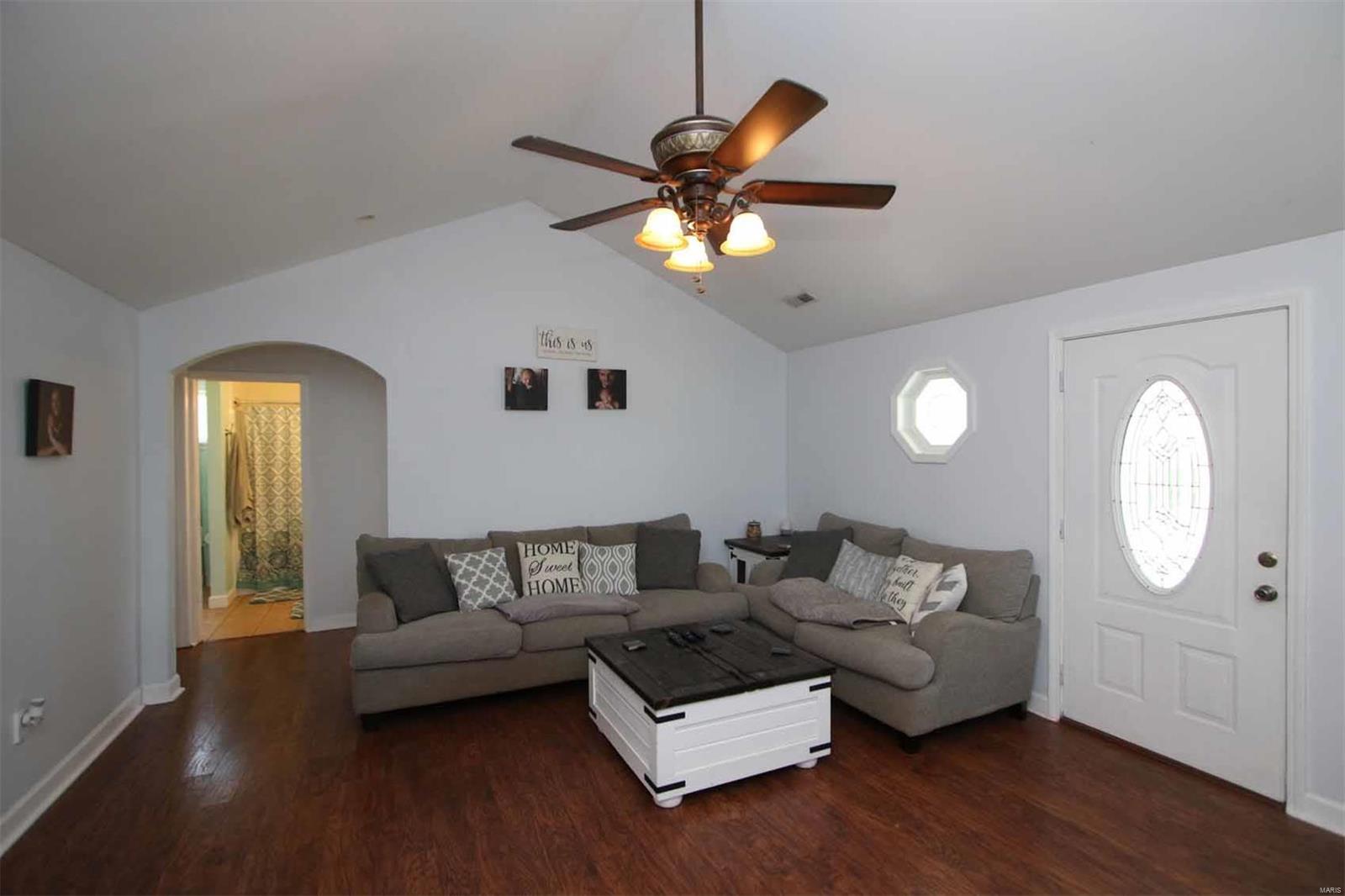 4912 2nd Street Alton, IL 62002 - Photo 11 of 25 Gallery Image 11