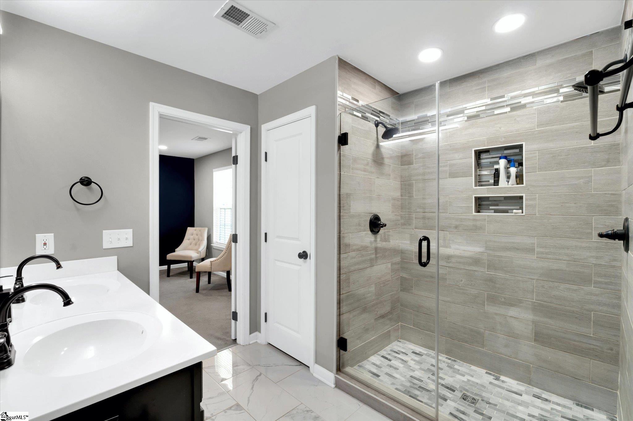 201 Shale Court Greenville, SC 29607 - Photo 22 of 38 Gallery Image 22
