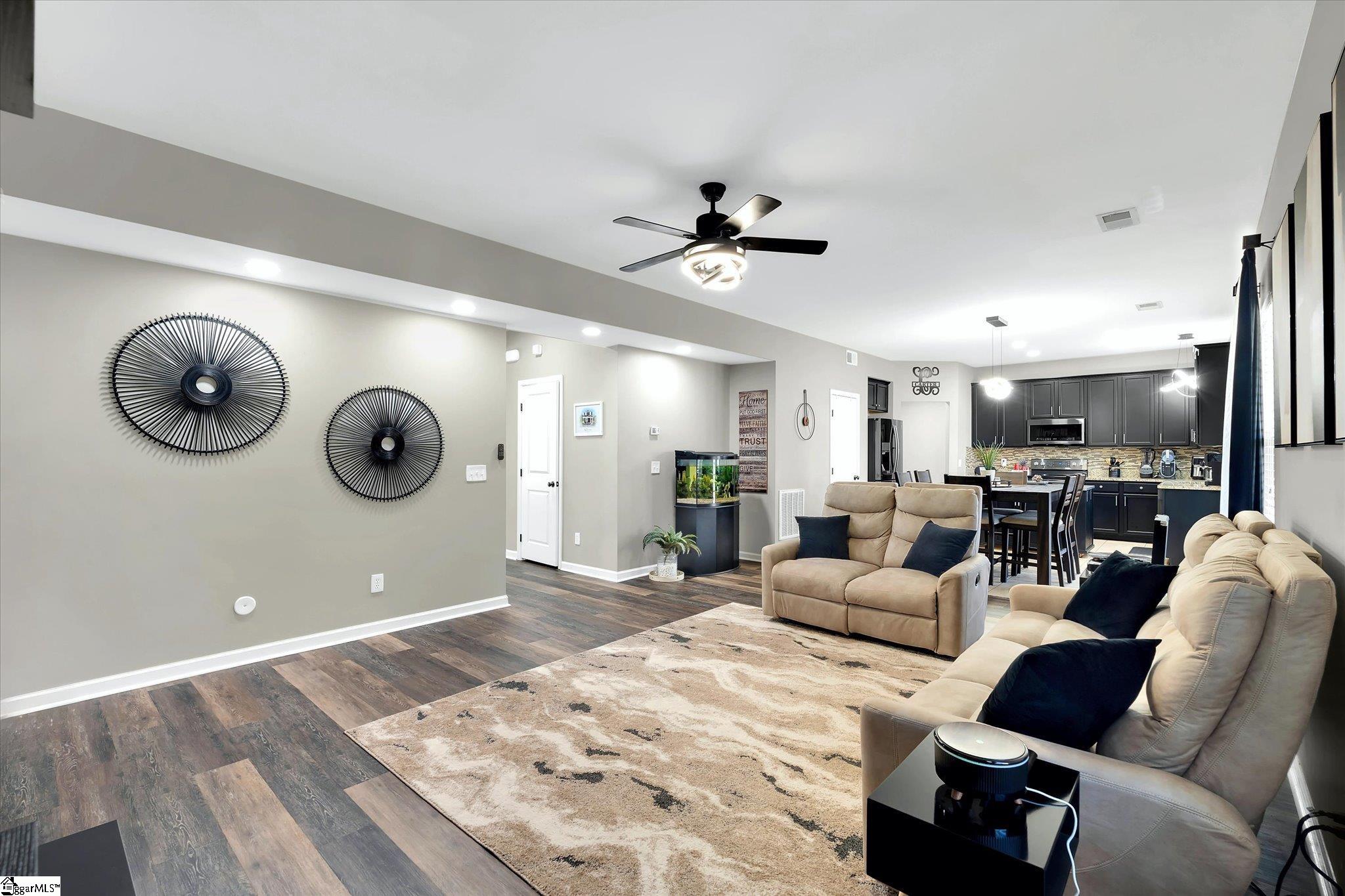 201 Shale Court Greenville, SC 29607 - Photo 9 of 38 Gallery Image 9
