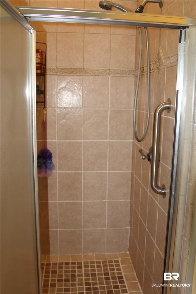 22691 Pineview Lane Foley, AL 36535 - Photo 20 of 26 Master Bath Shower