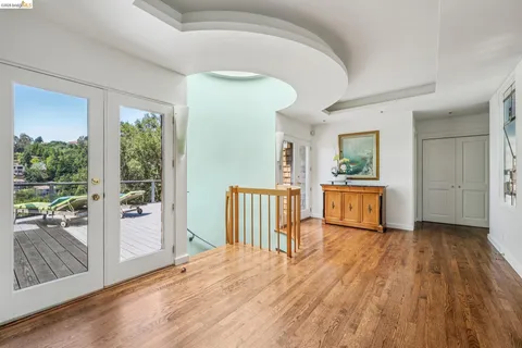 $2,499,000 | 2223 Tunnel Road, Oakland, CA 94611