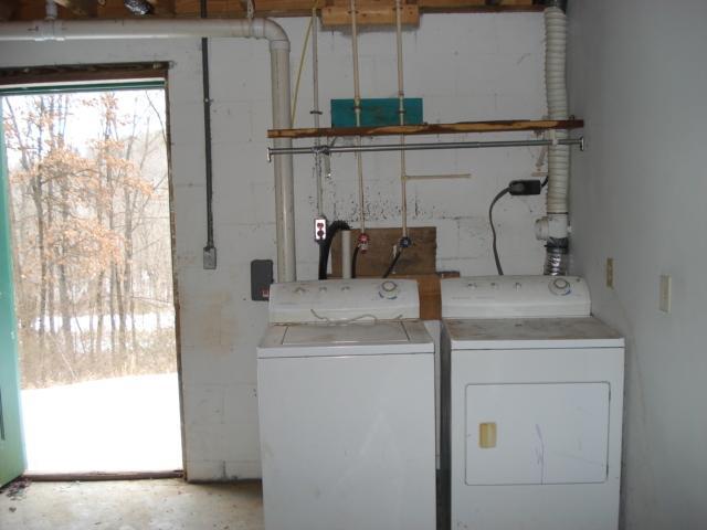 35885 Scout Road Logan, OH 43138 - Photo 9 of 23