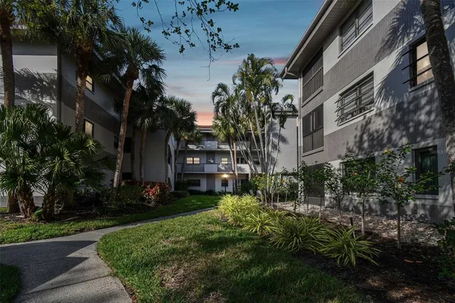 $209,900 | 2650 Countryside Boulevard, Unit C309, Clearwater, FL 33761
