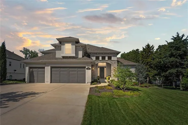 $1,099,000 | 9268 Brownridge Street, Lenexa, KS 66220