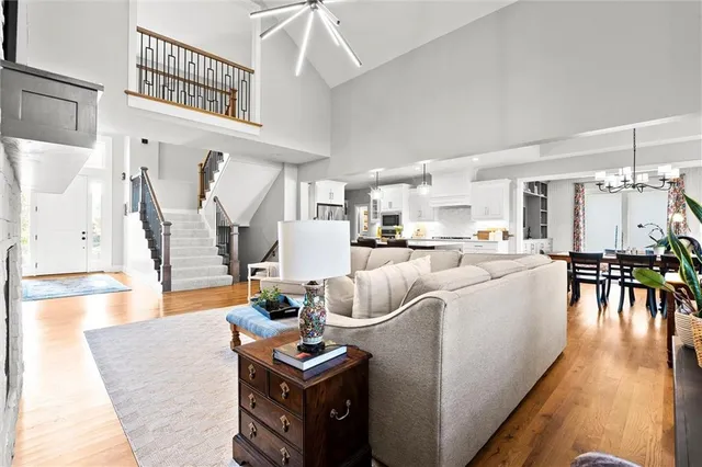 $1,099,000 | 9268 Brownridge Street, Lenexa, KS 66220