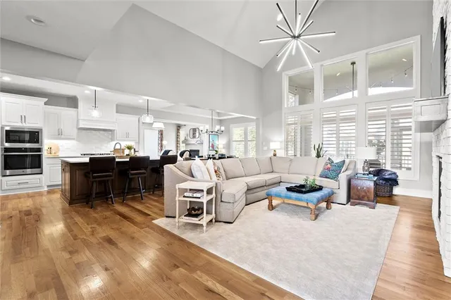 $1,099,000 | 9268 Brownridge Street, Lenexa, KS 66220