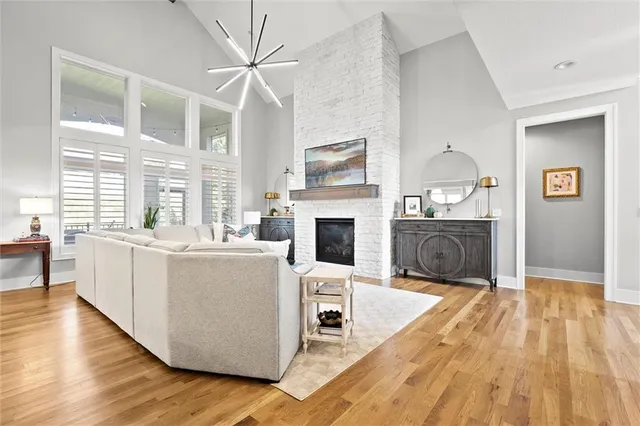 $1,099,000 | 9268 Brownridge Street, Lenexa, KS 66220