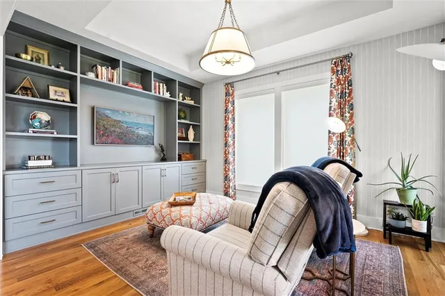 $1,099,000 | 9268 Brownridge Street, Lenexa, KS 66220