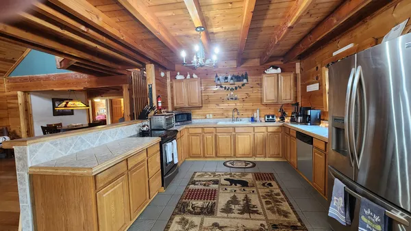 $549,000 | 5615 Eastport Road, Alpine, TN 38543