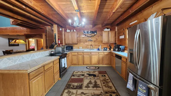 $549,000 | 5615 Eastport Road, Alpine, TN 38543