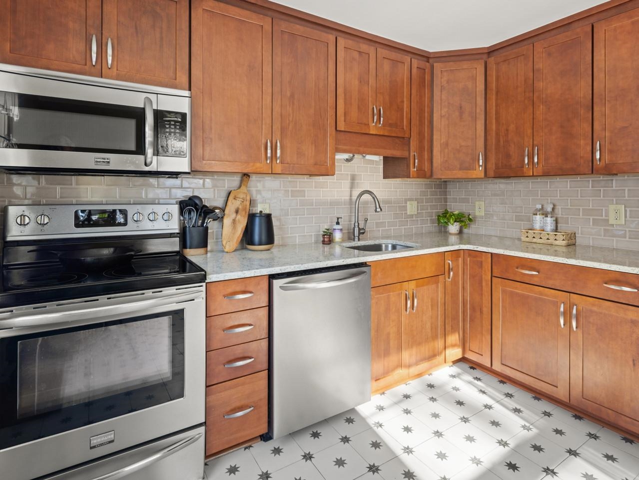 1016 Main Street Colchester, VT 05446 - Photo 10 of 37