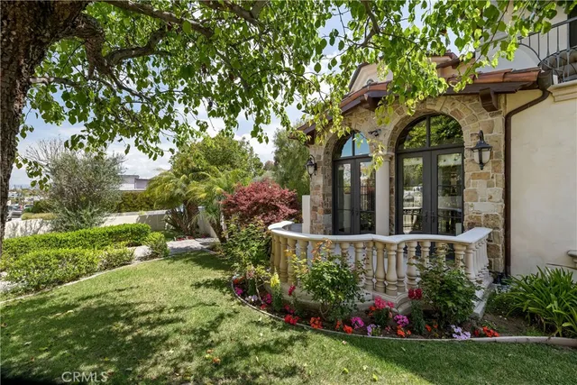 $24,000 | 718 North Poinsettia Avenue, Manhattan Beach, CA 90266