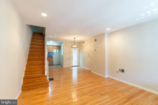 $1,750 | 2822 South Smedley Street, Philadelphia, PA 19145