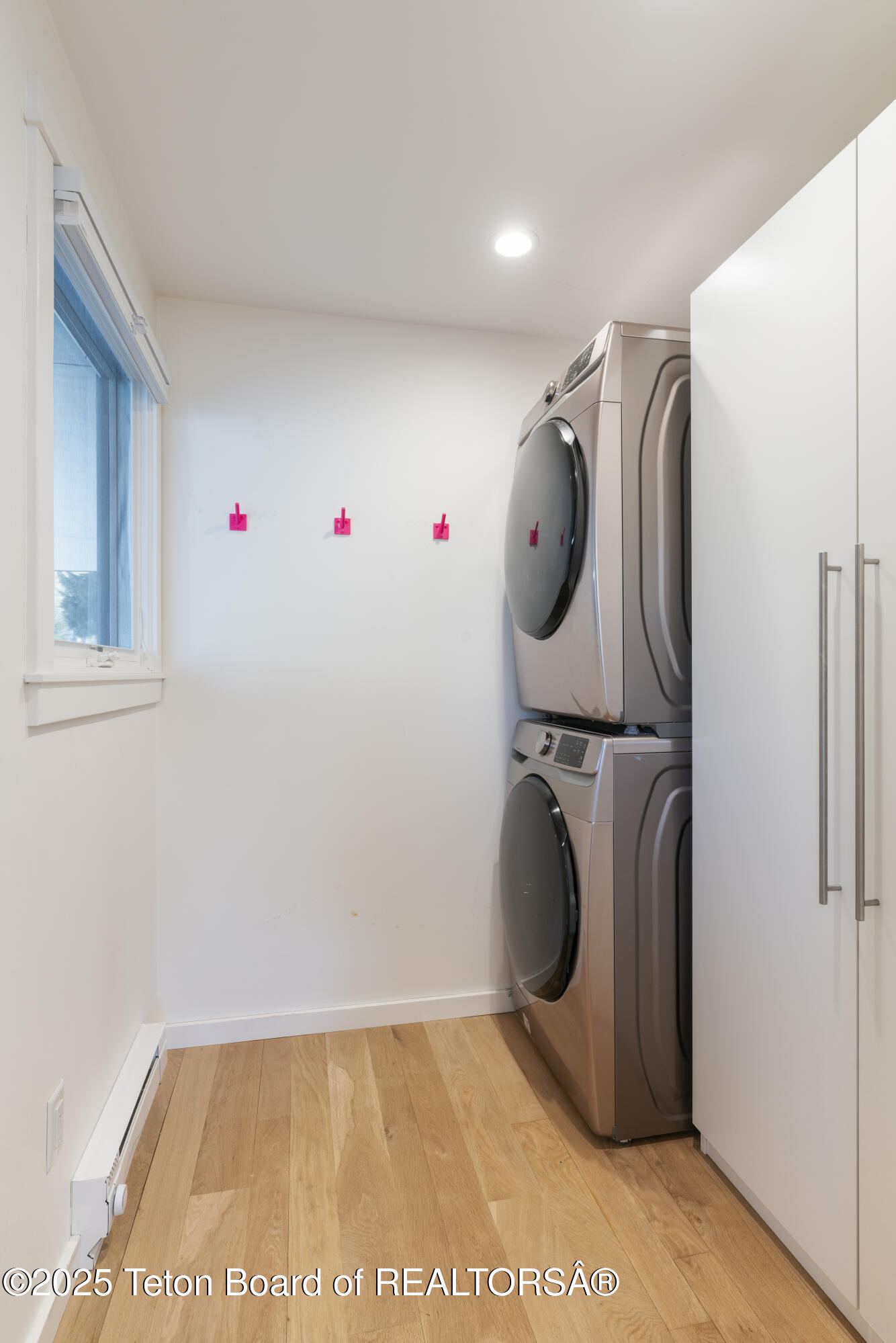 725 Cache Creek Drive Jackson, WY 83001 - Photo 26 of 36 Laundry Room