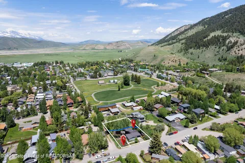 $2,850,000 | 725 Cache Creek Drive, Jackson, WY 83001