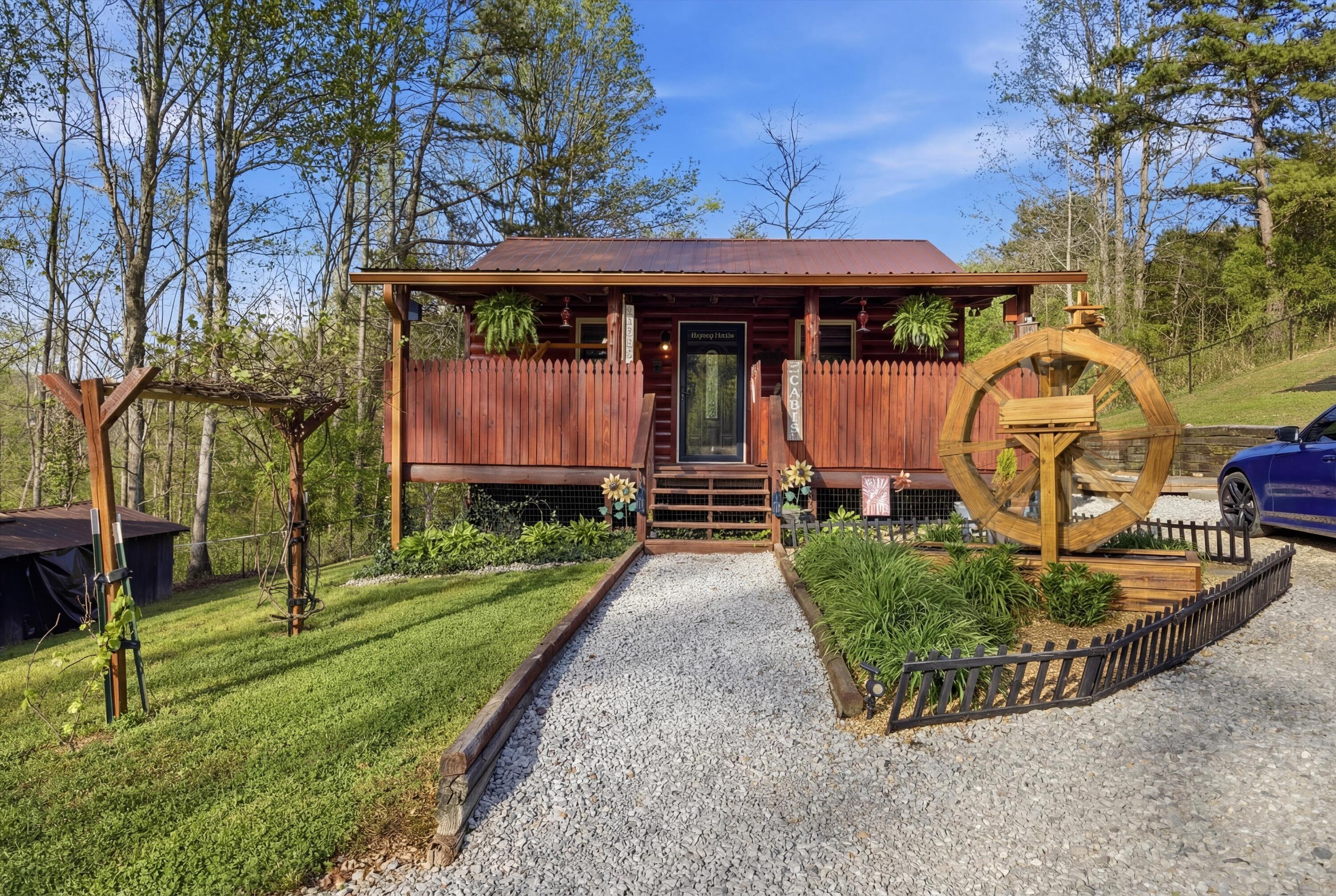 110 Angel Howard Road Pikeville, TN 37367 - Photo 1 of 33 01-090A3403_reedit_85cdb9dc