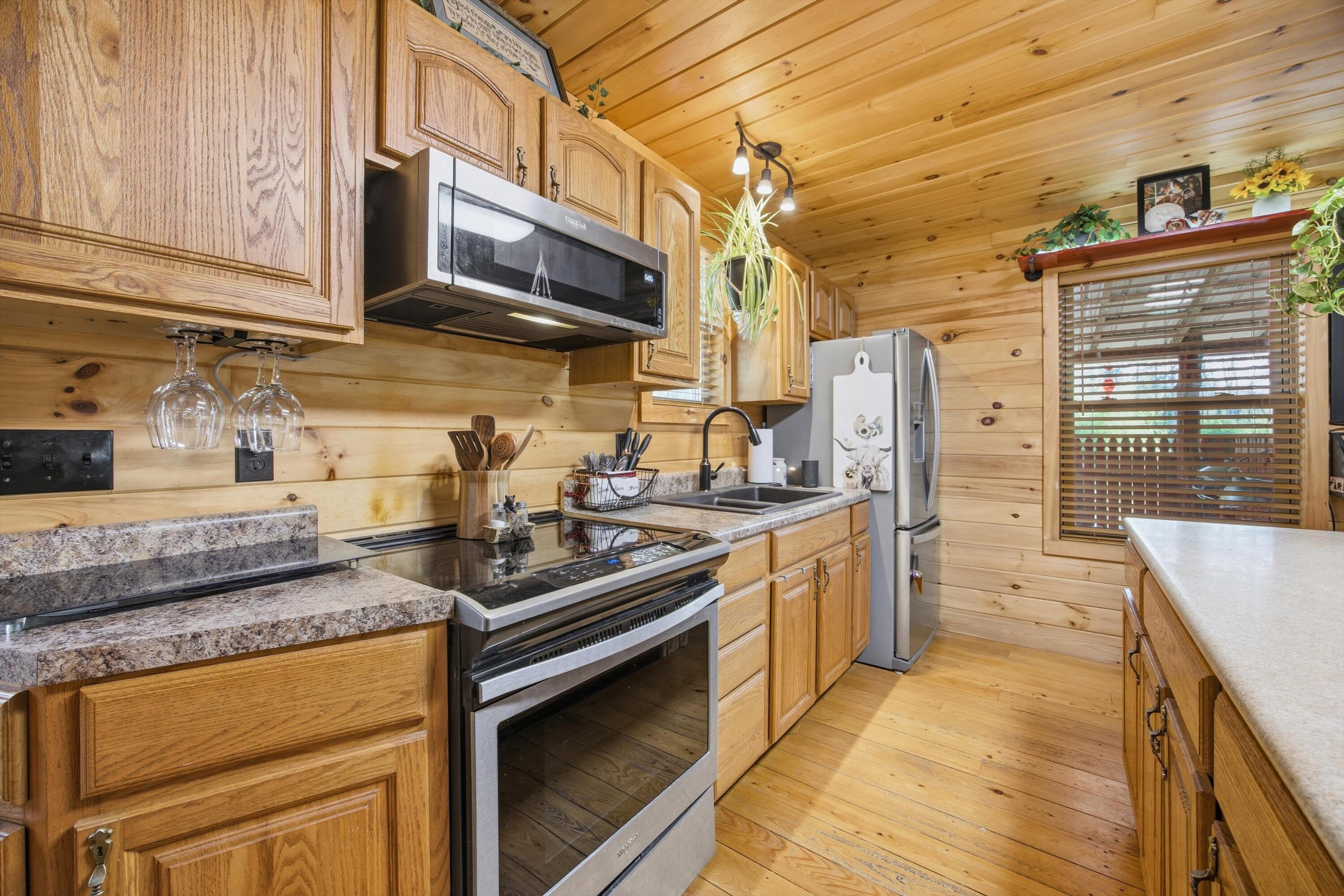 110 Angel Howard Road Pikeville, TN 37367 - Photo 16 of 33 12-110AngelHowardLn_012