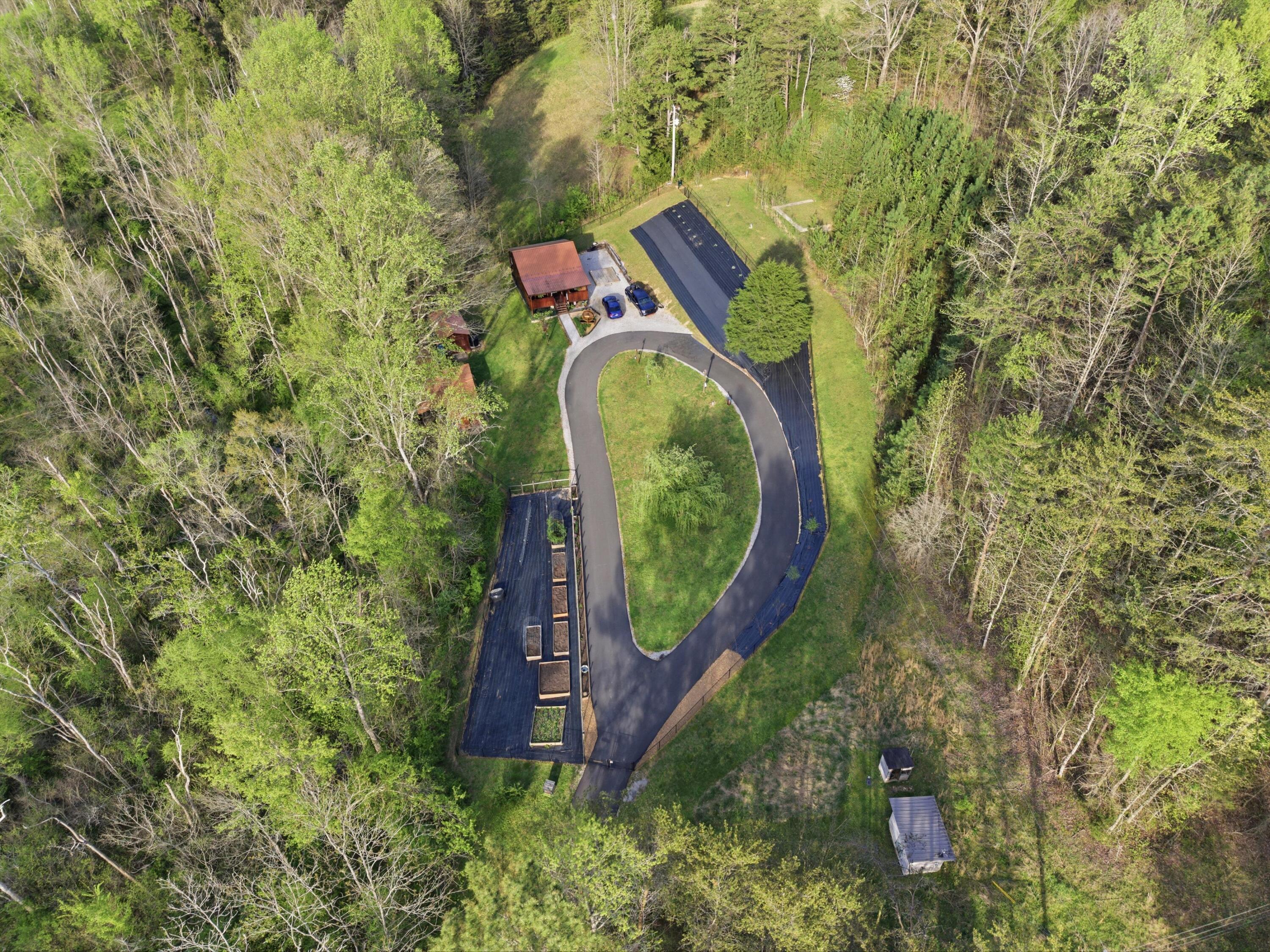 110 Angel Howard Road Pikeville, TN 37367 - Photo 2 of 33 27-110AngelHowardLn_030