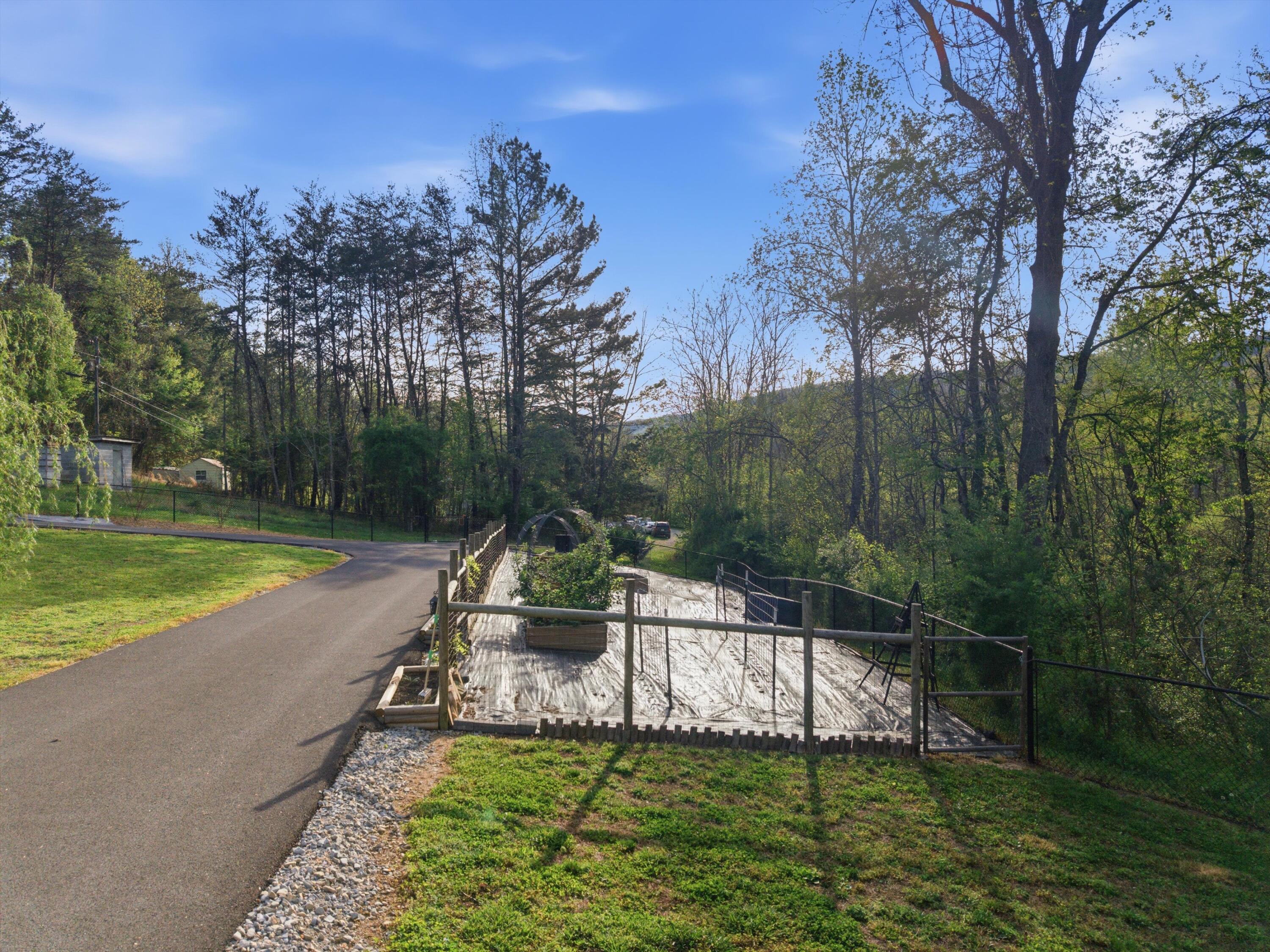 110 Angel Howard Road Pikeville, TN 37367 - Photo 25 of 33 24-110AngelHowardLn_022