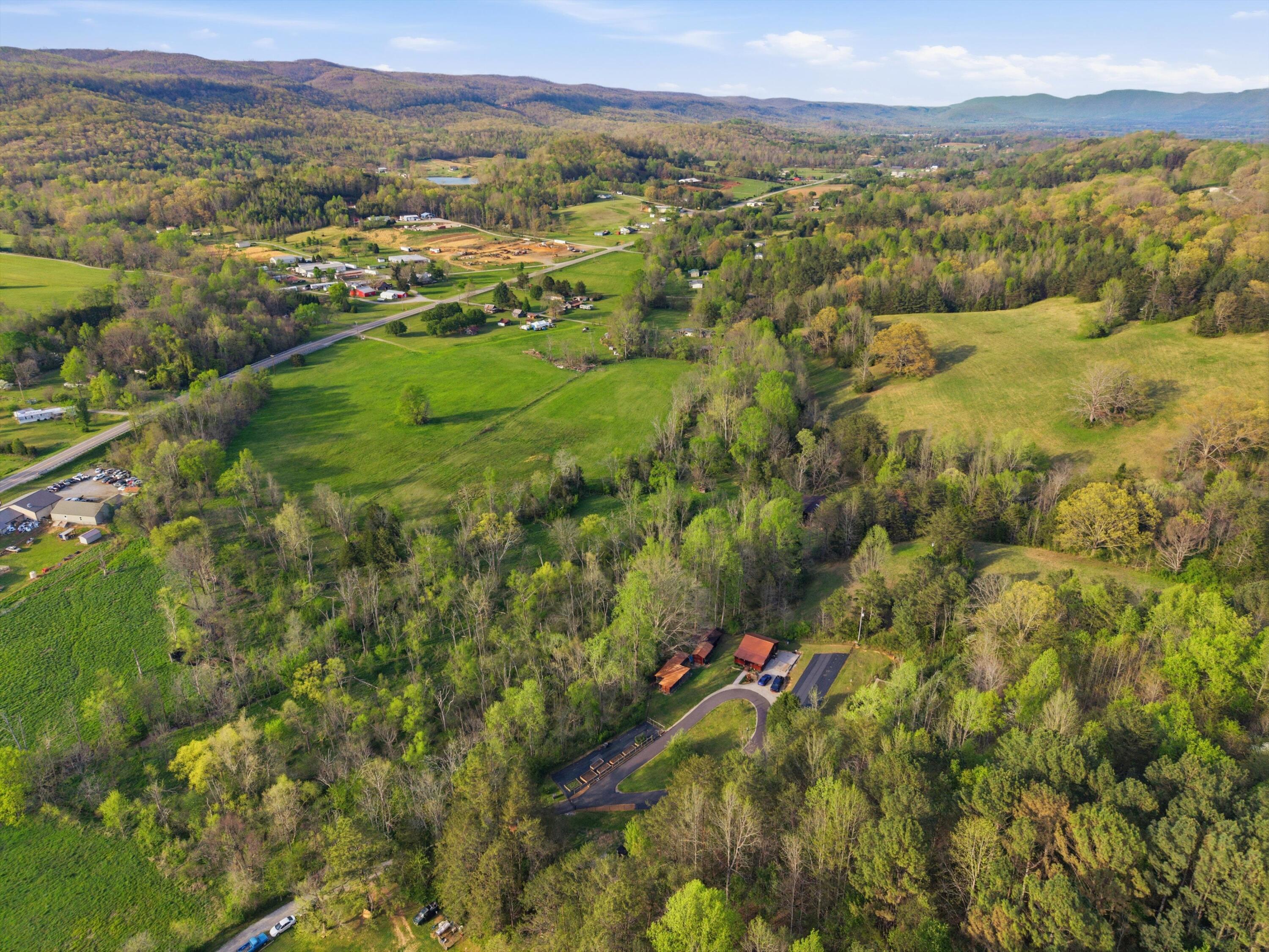 110 Angel Howard Road Pikeville, TN 37367 - Photo 29 of 33 29-110AngelHowardLn_026