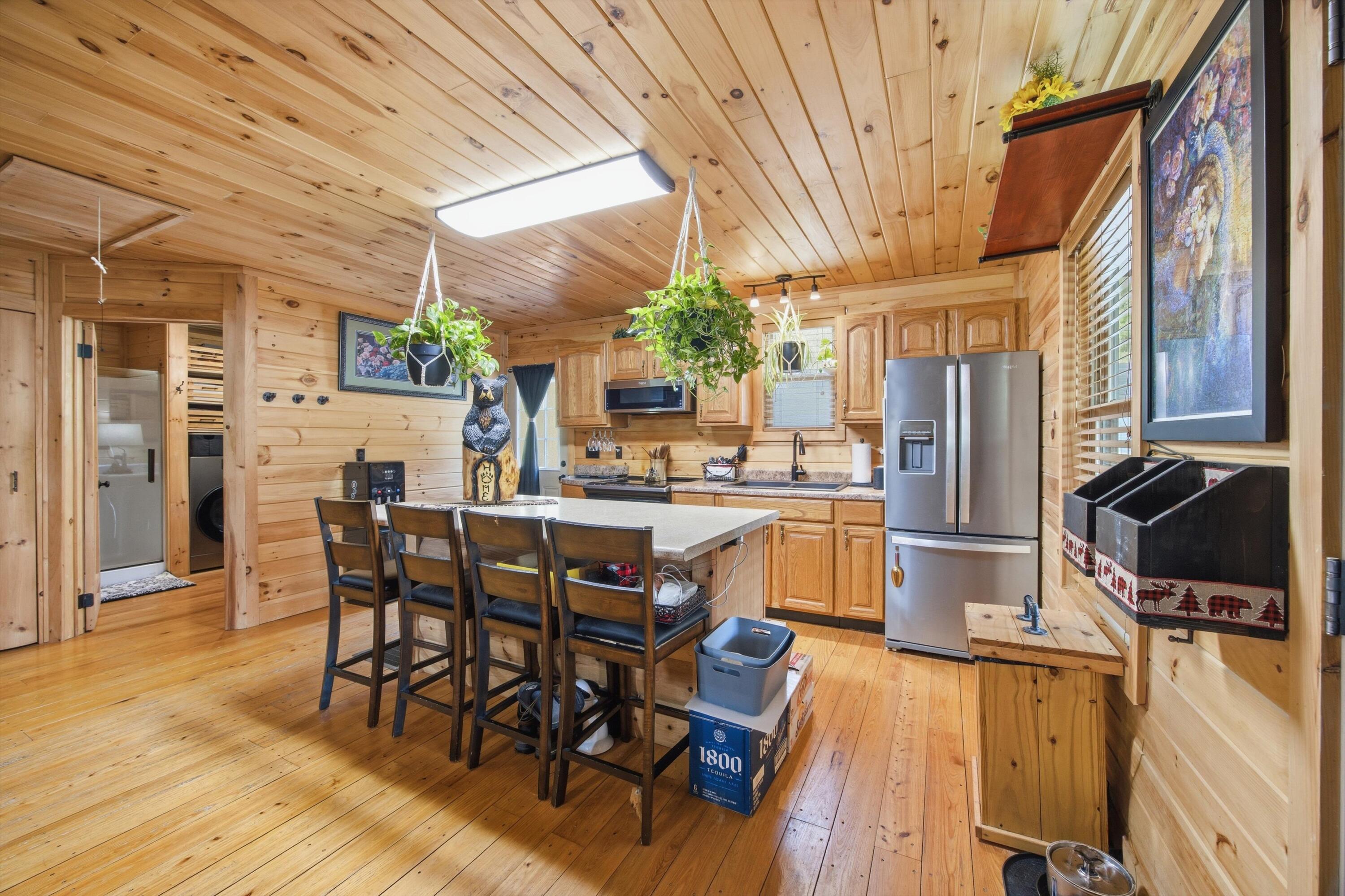 110 Angel Howard Road Pikeville, TN 37367 - Photo 4 of 33 10-110AngelHowardLn_003