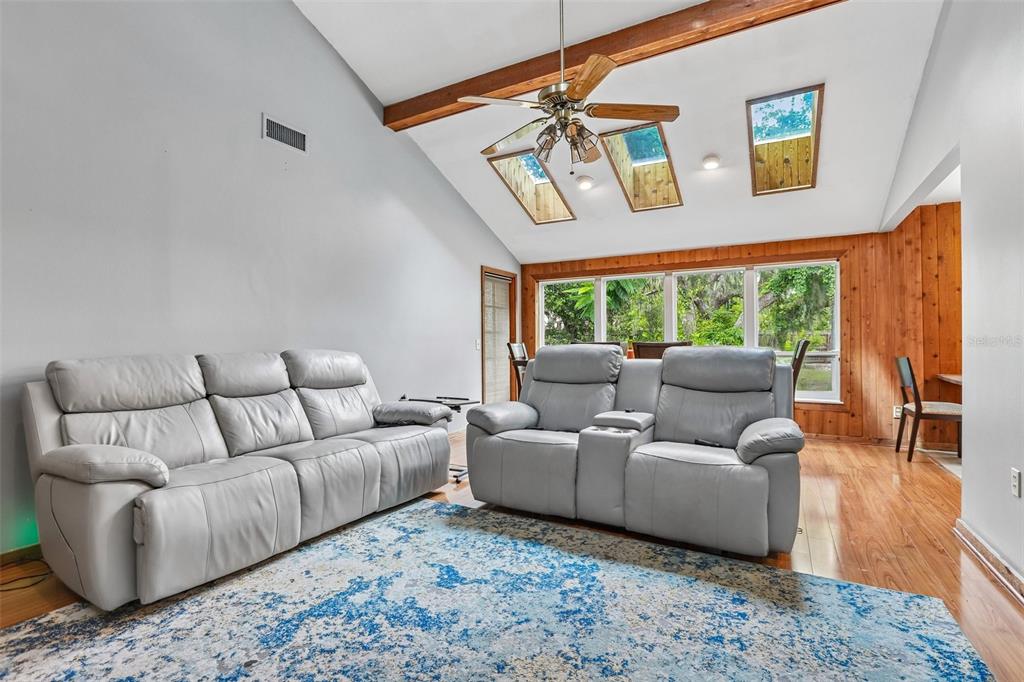 4603 Ridgecliff Drive Brandon, FL 33511 - Photo 8 of 62 Gallery Image 8