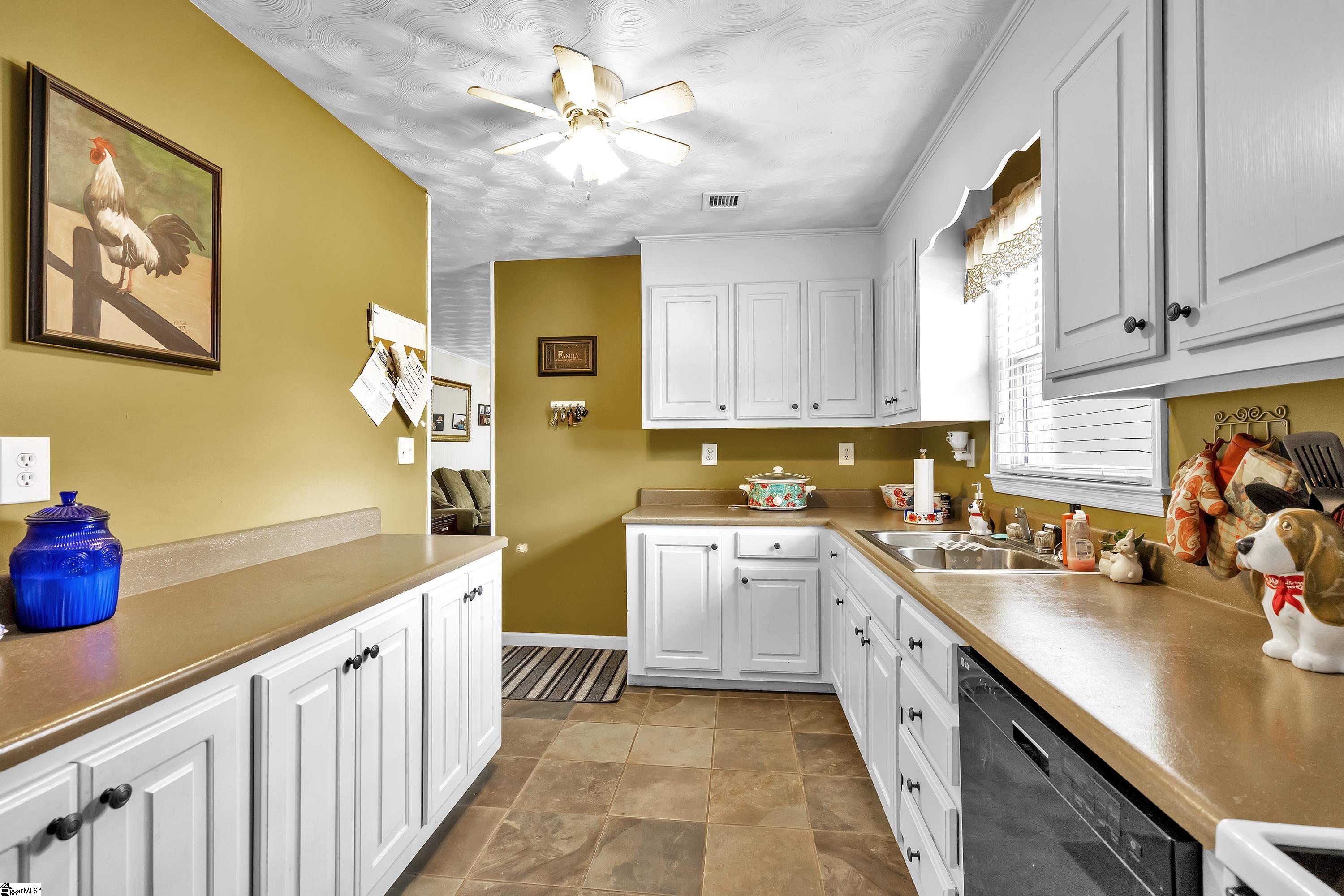 171 State Rd S-42-7128 Lyman, SC 29365 - Photo 7 of 26 Gallery Image 7