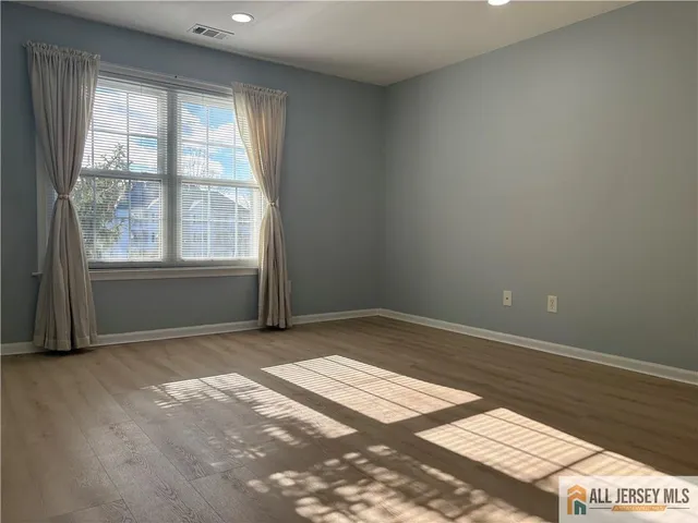 $2,300 | 1027 Waterford Drive, Unit 1027, Edison, NJ 08817