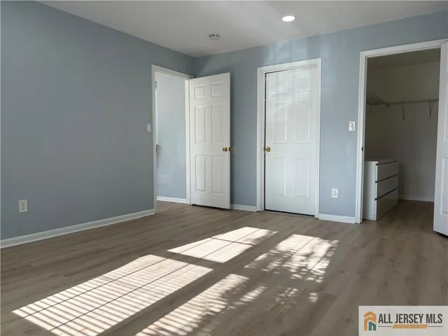 $2,300 | 1027 Waterford Drive, Unit 1027, Edison, NJ 08817