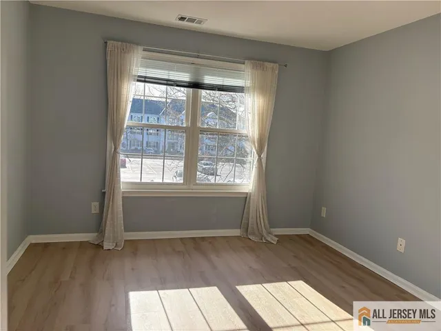 $2,300 | 1027 Waterford Drive, Unit 1027, Edison, NJ 08817