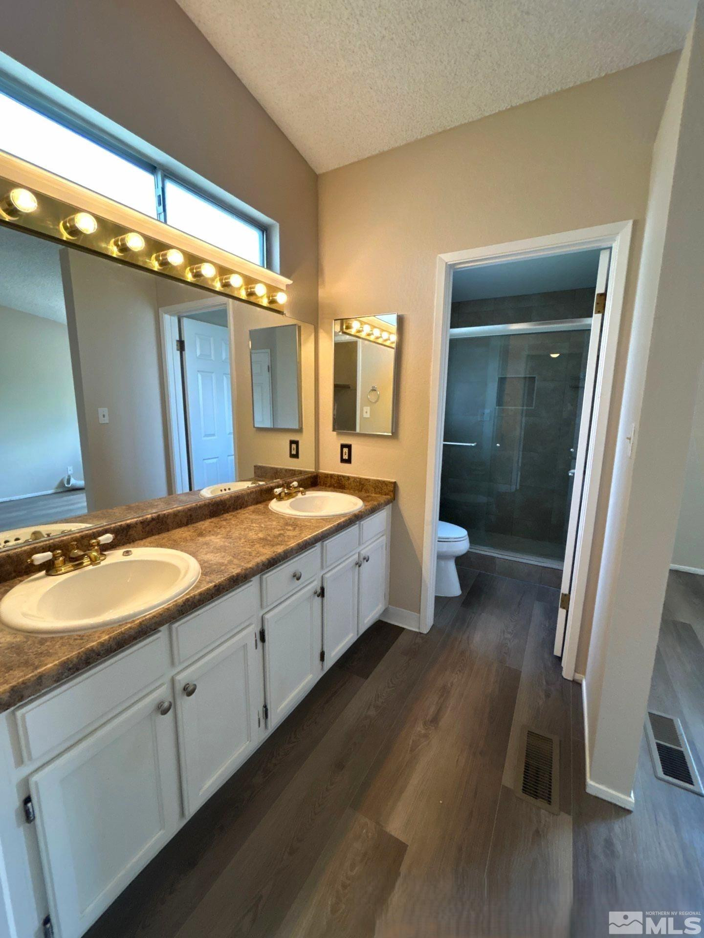 6126 White Water Way Reno, NV 89523 - Photo 11 of 19 Photo 11