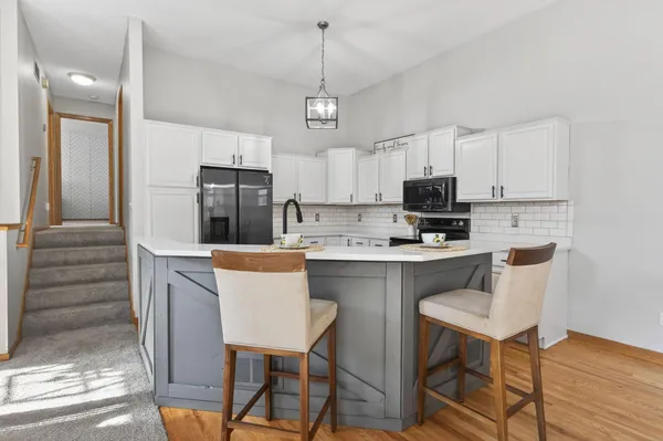 $349,900 | 15738 Chasewood Court, Rosemount, MN 55068