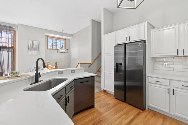 $349,900 | 15738 Chasewood Court, Rosemount, MN 55068