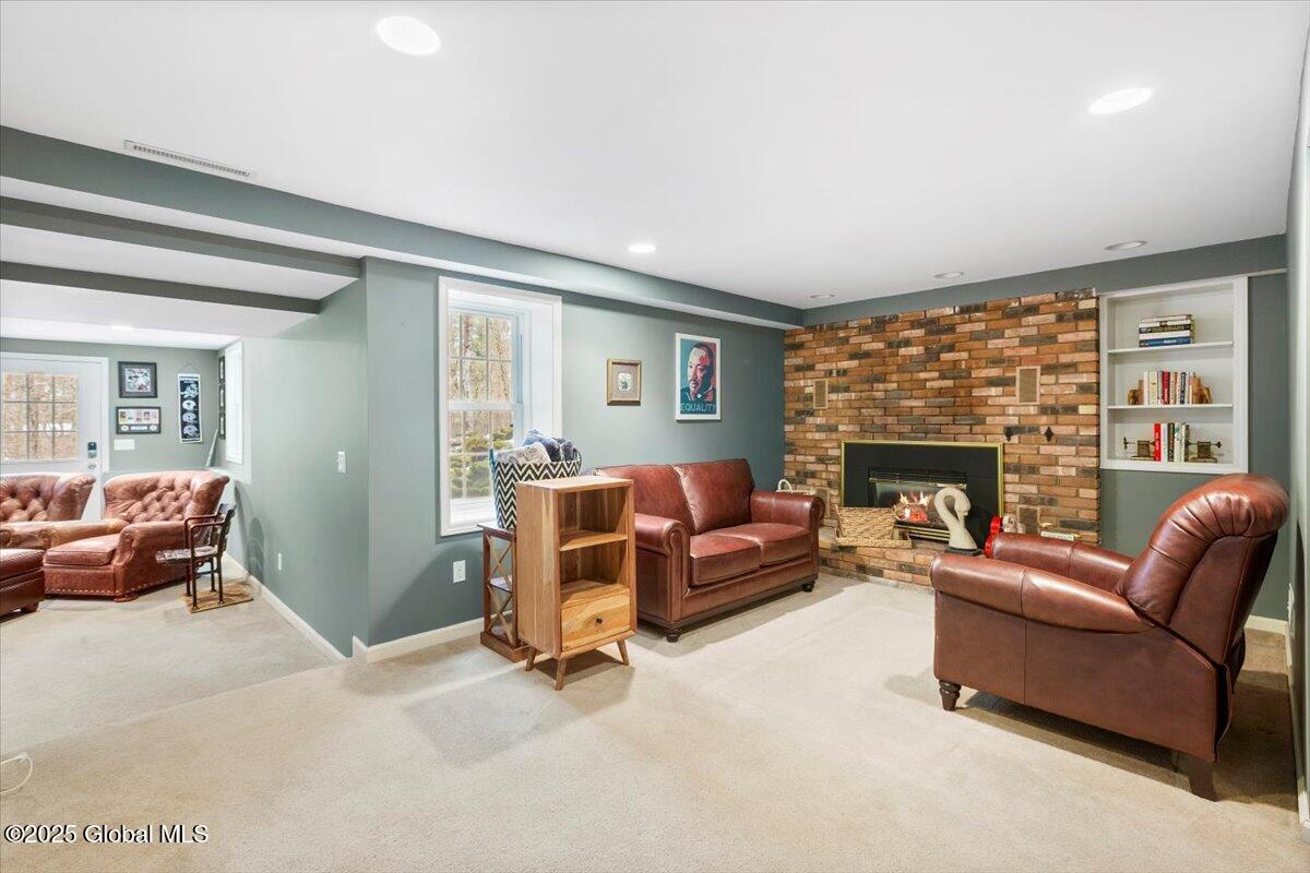 28 East Bayberry Road Bethlehem, NY 12077 - Photo 26 of 42 24-MW2_2310