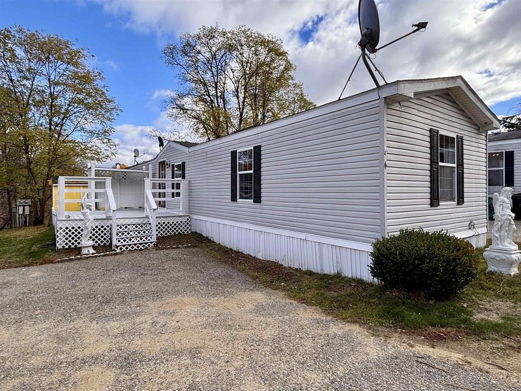 4 Trail Street Franklin, NH 03235 - Photo 2 of 20