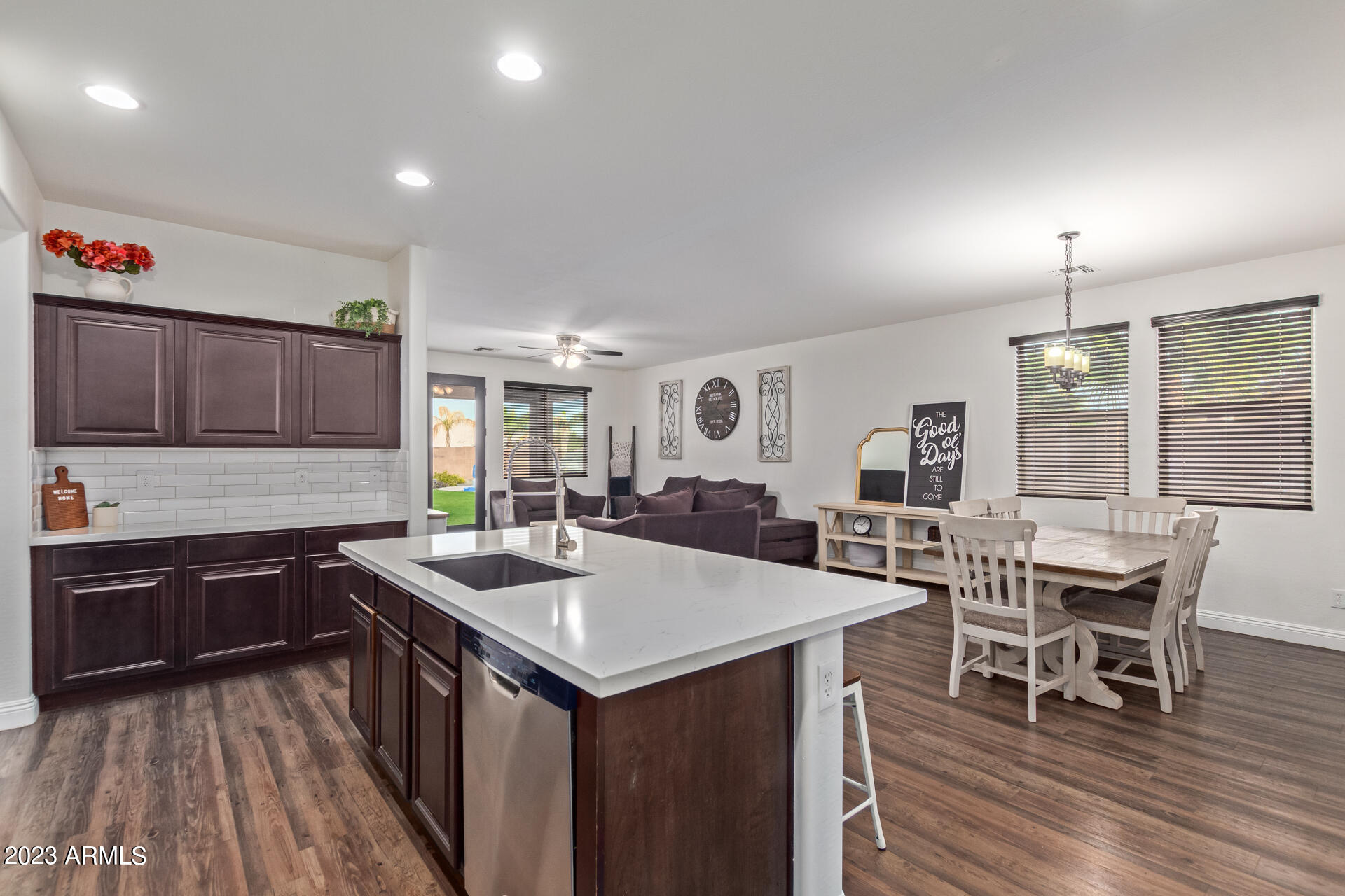 2054 East Stacey Road Gilbert, AZ 85298 - Photo 5 of 49 kitchen