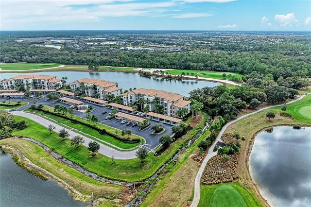 $369,000 | 16706 Vardon Terrace, Unit 308, Bradenton, FL 34211