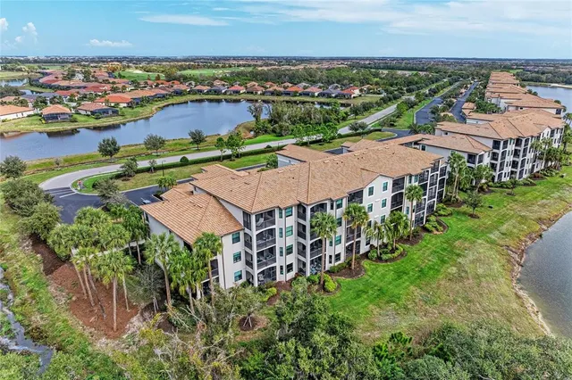 $369,000 | 16706 Vardon Terrace, Unit 308, Bradenton, FL 34211