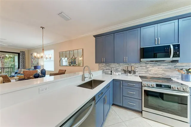 $369,000 | 16706 Vardon Terrace, Unit 308, Bradenton, FL 34211