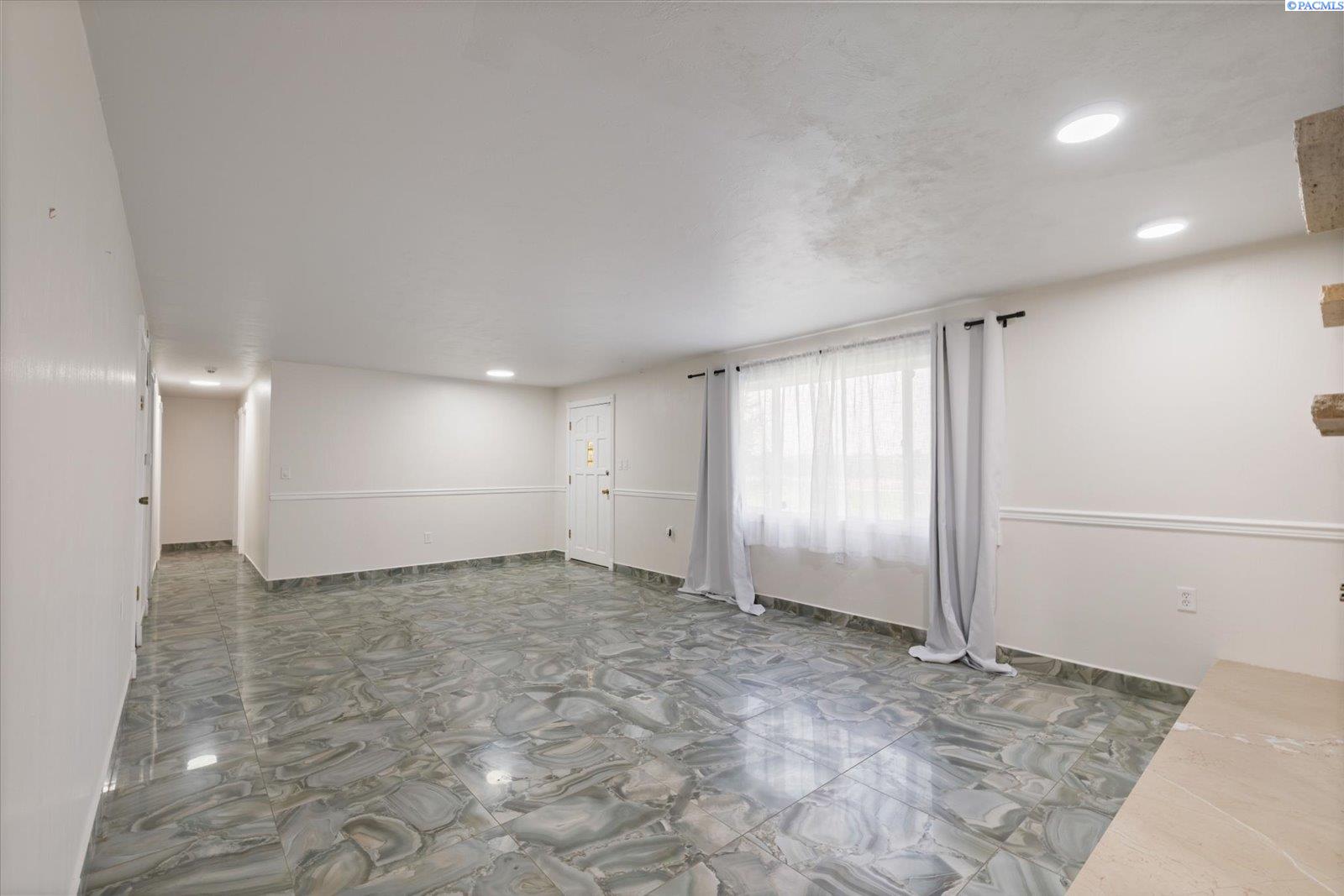 1351 Cemetery Road Sunnyside, WA 98944 - Photo 16 of 50 Gallery Image 16
