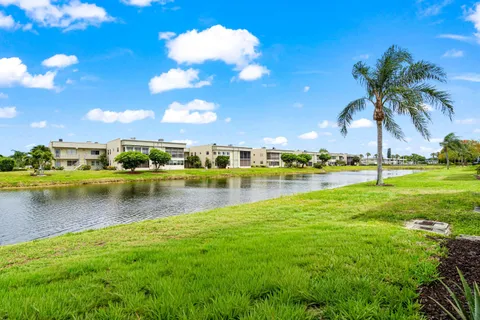$228,500 | 360 Monaco Court, Unit 360, Delray Beach, FL 33446