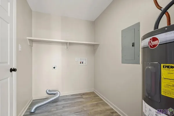 $1,300 | 10799 Florida Boulevard, Unit 4, Walker, LA 70785