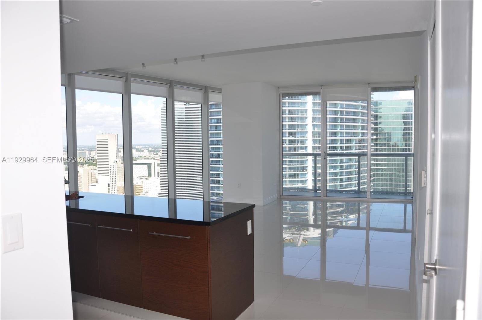 475 Brickell Avenue, Unit 4215 Miami, FL 33131 - Photo 4 of 17 a room with window