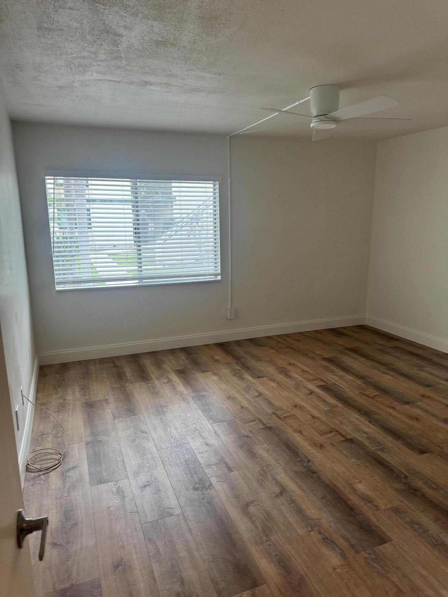 1444 Southeast Riverside Drive, Unit B7 Stuart, FL 34996 - Photo 12 of 29 IMG_2912 3