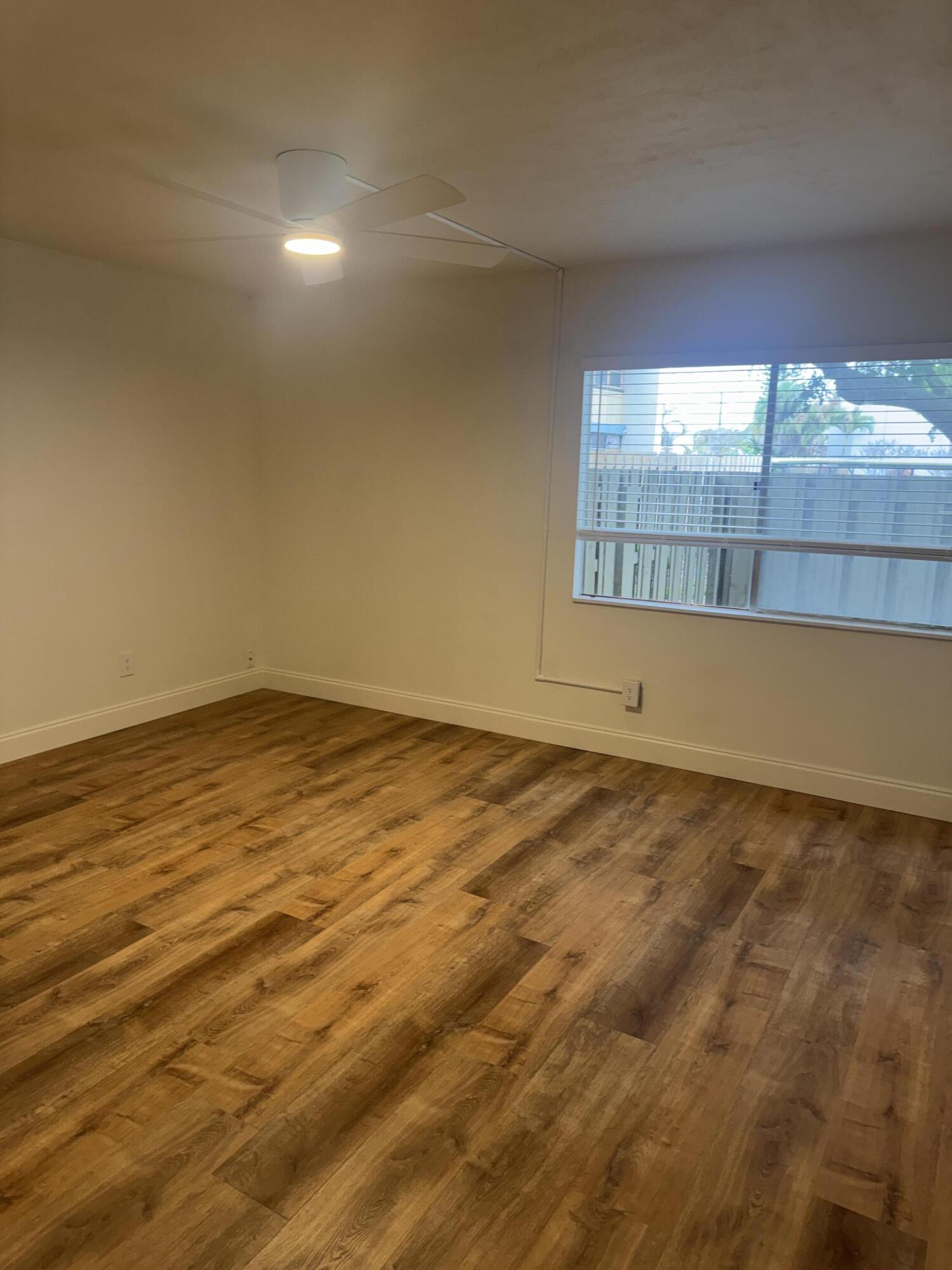 1444 Southeast Riverside Drive, Unit B7 Stuart, FL 34996 - Photo 15 of 29 IMG_2915 3