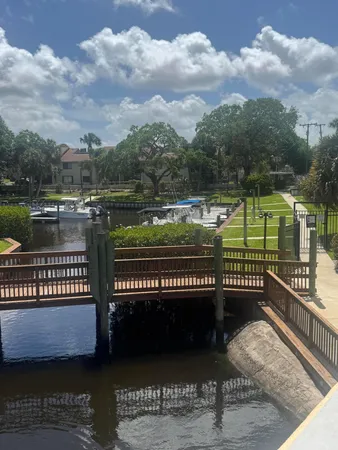 $2,000 | 1444 Southeast Riverside Drive, Unit B7, Stuart, FL 34996