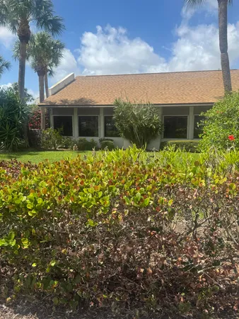 $2,000 | 1444 Southeast Riverside Drive, Unit B7, Stuart, FL 34996