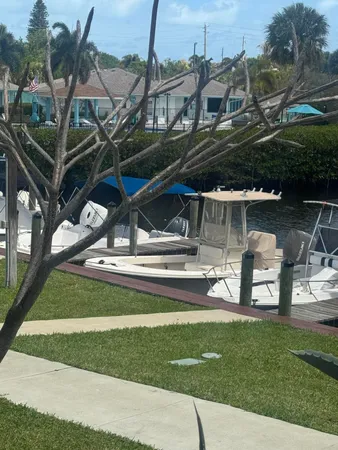 $2,000 | 1444 Southeast Riverside Drive, Unit B7, Stuart, FL 34996